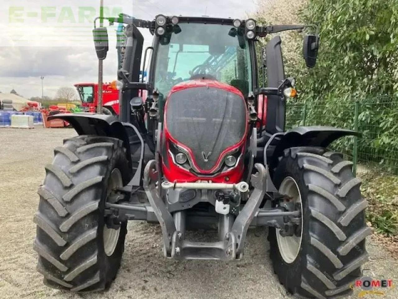 Valtra n135 - Трактор: фото 3 Valtra n135 - Трактор: фото 3