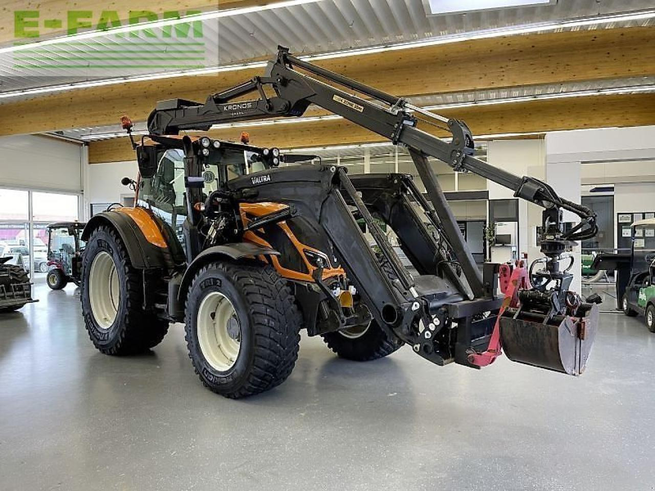 Valtra n154 u. kronos 5020 - Трактор: фото 4 Valtra n154 u. kronos 5020 - Трактор: фото 4
