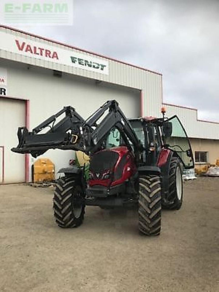 Valtra n154d - Трактор: фото 2 Valtra n154d - Трактор: фото 2