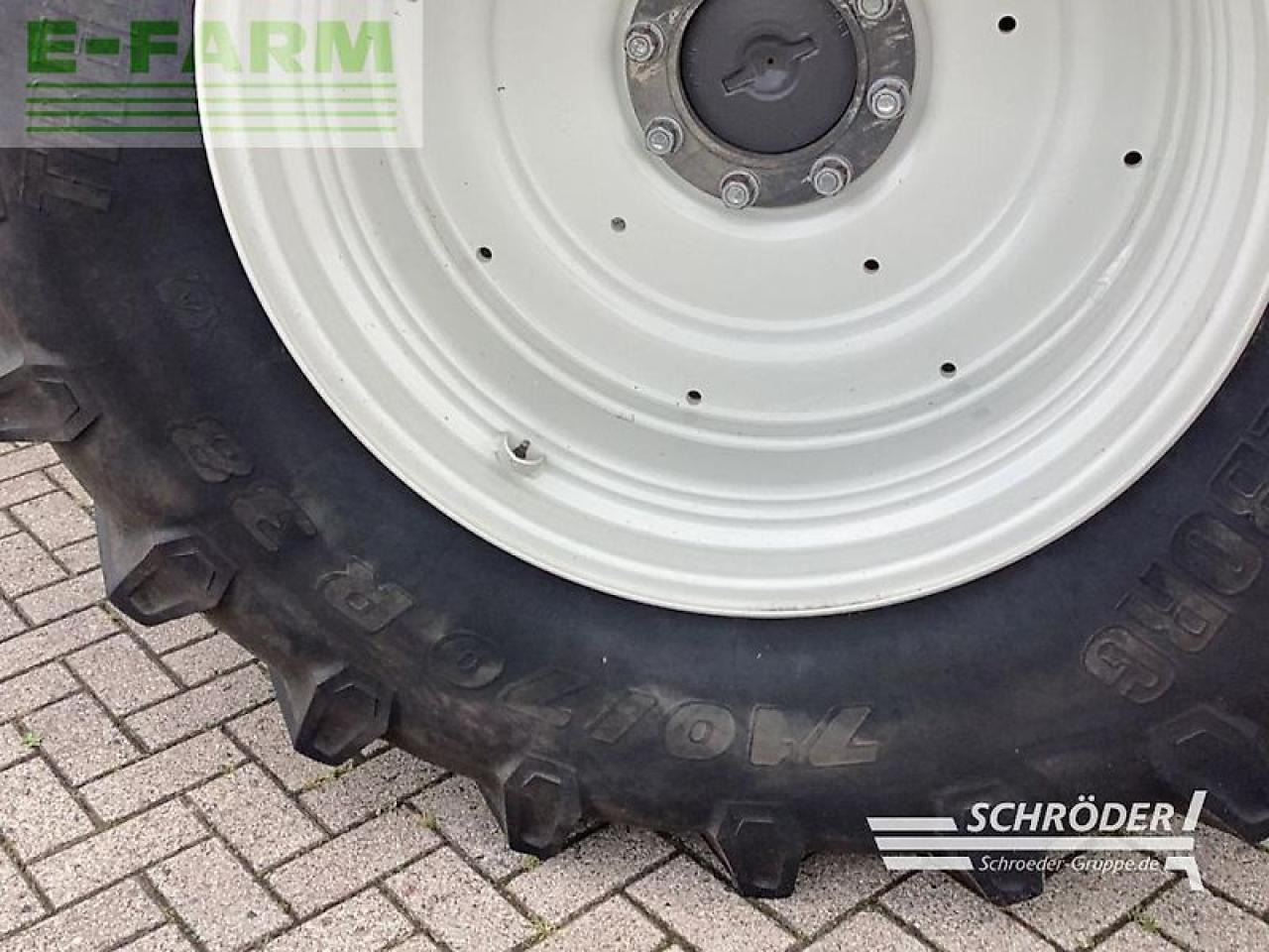 Valtra t 214 d smarttouch - Трактор: фото 4 Valtra t 214 d smarttouch - Трактор: фото 4