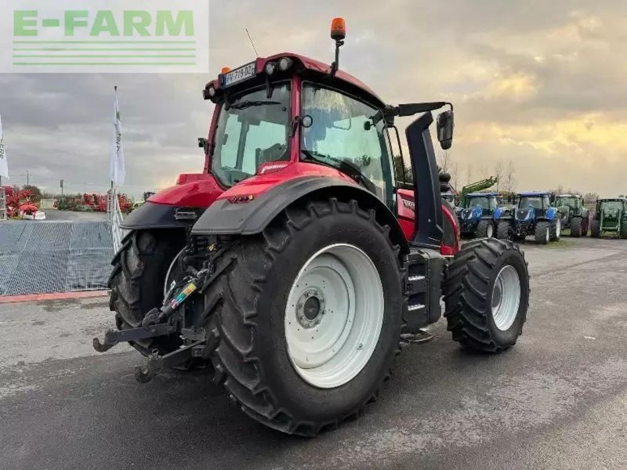 Valtra t214 direct Direct - Трактор: фото 4 Valtra t214 direct Direct - Трактор: фото 4