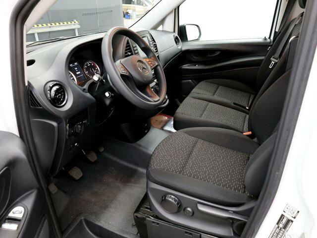 MERCEDES-BENZ Vito 114 Mixto,6 Sitzer,Klima,Navi,Tempomat... - Другая техника: фото 2 MERCEDES-BENZ Vito 114 Mixto,6 Sitzer,Klima,Navi,Tempomat... - Другая техника: фото 2