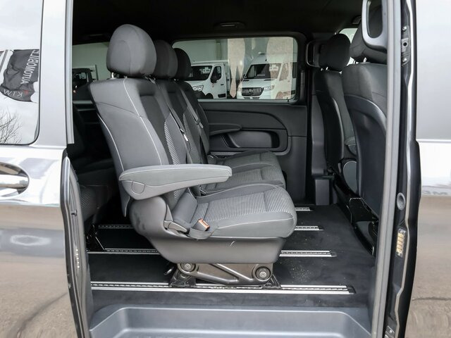MERCEDES-BENZ EQV 300 lang,8Sitzer,2xSchiebetür,360°Kamera... - Микроавтобус, Электробус: фото 5 MERCEDES-BENZ EQV 300 lang,8Sitzer,2xSchiebetür,360°Kamera... - Микроавтобус, Электробус: фото 5