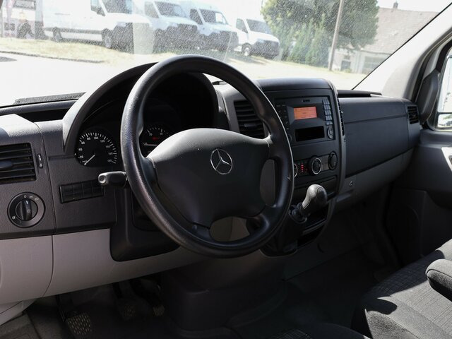 MERCEDES-BENZ Sprinter 316CDI Pritsche,Allrad,Klima... - Малотоннажный бортовой грузовик: фото 4 MERCEDES-BENZ Sprinter 316CDI Pritsche,Allrad,Klima... - Малотоннажный бортовой грузовик: фото 4