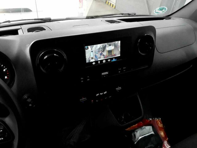 MERCEDES-BENZ Sprinter 317 CDI Kasten,L2H2,MBUX,Kamera... - Цельнометаллический фургон: фото 2 MERCEDES-BENZ Sprinter 317 CDI Kasten,L2H2,MBUX,Kamera... - Цельнометаллический фургон: фото 2