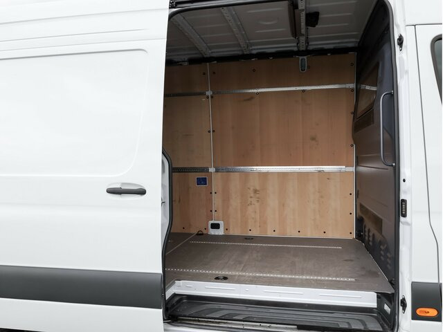 MERCEDES-BENZ Sprinter 317 Maxi,9GTronic,MBUX,Kamera - Цельнометаллический фургон: фото 2 MERCEDES-BENZ Sprinter 317 Maxi,9GTronic,MBUX,Kamera - Цельнометаллический фургон: фото 2