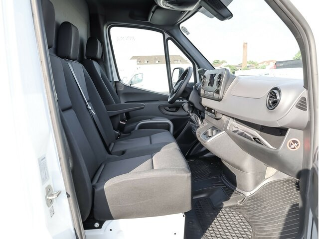 MERCEDES-BENZ Sprinter317CDI Maxi Koffer,LBW,Klima,Kamera - Малотоннажный фургон: фото 3 MERCEDES-BENZ Sprinter317CDI Maxi Koffer,LBW,Klima,Kamera - Малотоннажный фургон: фото 3