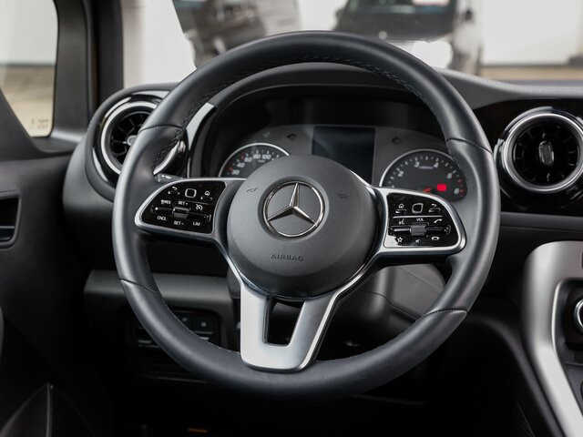 MERCEDES-BENZ T 180 Power Plus,MBUX,LED,Navi,Kamera,Tempomat - Пассажирский фургон: фото 5 MERCEDES-BENZ T 180 Power Plus,MBUX,LED,Navi,Kamera,Tempomat - Пассажирский фургон: фото 5