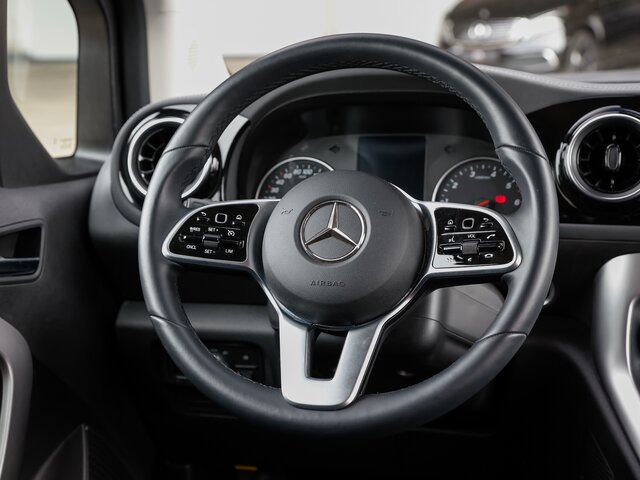 MERCEDES-BENZ T 180 Power Plus,MBUX,LED,Navi,Kamera,Tempomat - Пассажирский фургон: фото 5 MERCEDES-BENZ T 180 Power Plus,MBUX,LED,Navi,Kamera,Tempomat - Пассажирский фургон: фото 5