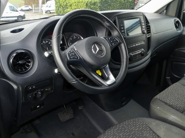 MERCEDES-BENZ Vito 116CDI lang,TourerPro,2xKlima,9Sitze,Kamera - Пассажирский фургон: фото 4 MERCEDES-BENZ Vito 116CDI lang,TourerPro,2xKlima,9Sitze,Kamera - Пассажирский фургон: фото 4
