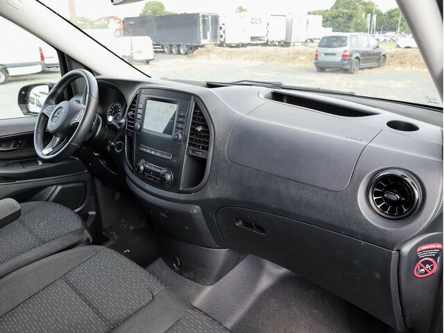 MERCEDES-BENZ Vito 116CDI lang,TourerPro,2xKlima,9Sitze,Kamera - Пассажирский фургон: фото 4 MERCEDES-BENZ Vito 116CDI lang,TourerPro,2xKlima,9Sitze,Kamera - Пассажирский фургон: фото 4