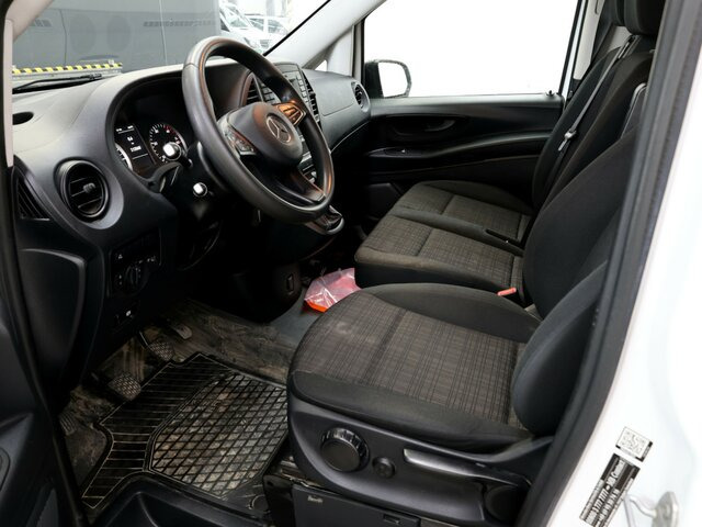 MERCEDES-BENZ Vito114CDI KA lang ,Klima,Sortimo Regalsystem... - Легковой фургон: фото 2 MERCEDES-BENZ Vito114CDI KA lang ,Klima,Sortimo Regalsystem... - Легковой фургон: фото 2