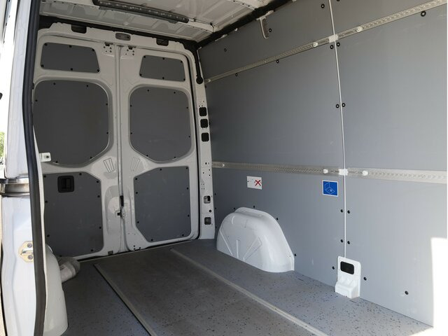 MERCEDES-BENZ eSprinter 312 Kasten FWD,3.924mm Radstand - Цельнометаллический фургон, Электрический фургон: фото 2 MERCEDES-BENZ eSprinter 312 Kasten FWD,3.924mm Radstand - Цельнометаллический фургон, Электрический фургон: фото 2