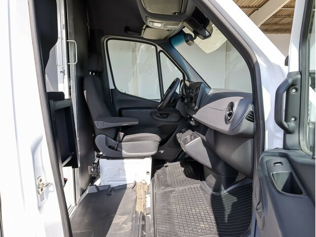 MERCEDES-BENZ eSprinter 312 Kasten FWD,3.924mm Radstand - Цельнометаллический фургон, Электрический фургон: фото 4 MERCEDES-BENZ eSprinter 312 Kasten FWD,3.924mm Radstand - Цельнометаллический фургон, Электрический фургон: фото 4