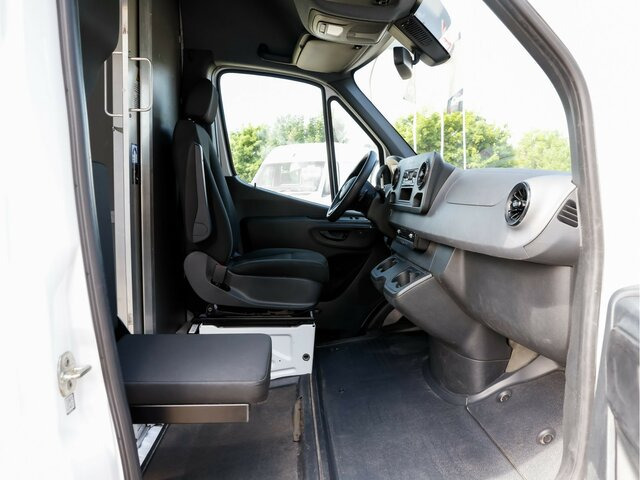 MERCEDES-BENZ eSprinter 312 Kasten FWD,3.924mm Radstand - Цельнометаллический фургон, Электрический фургон: фото 3 MERCEDES-BENZ eSprinter 312 Kasten FWD,3.924mm Radstand - Цельнометаллический фургон, Электрический фургон: фото 3