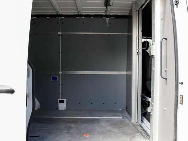 MERCEDES-BENZ eSprinter 312 Kasten FWD,3.924mm Radstand - Цельнометаллический фургон, Электрический фургон: фото 2 MERCEDES-BENZ eSprinter 312 Kasten FWD,3.924mm Radstand - Цельнометаллический фургон, Электрический фургон: фото 2