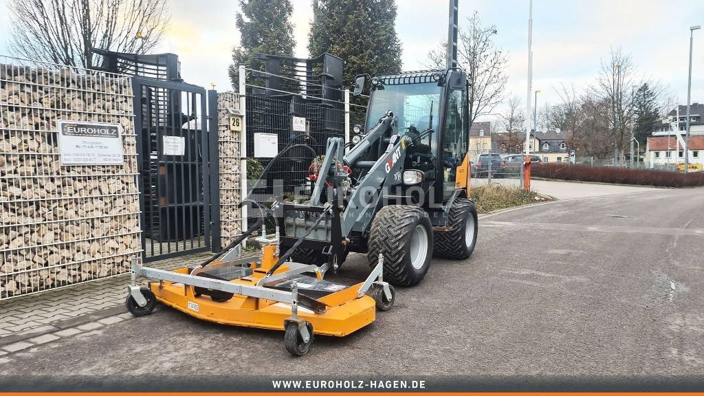 GiANT Radlader V452T, Bodenfräse, Mähwerk, Frontschaufel - Компактный фронтальный погрузчик: фото 3 GiANT Radlader V452T, Bodenfräse, Mähwerk, Frontschaufel - Компактный фронтальный погрузчик: фото 3