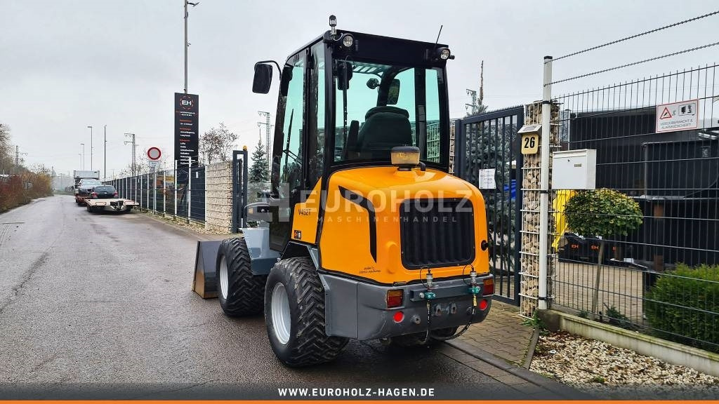 GiANT Radlader V452T, Bodenfräse, Mähwerk, Frontschaufel - Компактный фронтальный погрузчик: фото 2 GiANT Radlader V452T, Bodenfräse, Mähwerk, Frontschaufel - Компактный фронтальный погрузчик: фото 2