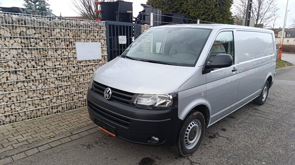 Volkswagen T5 2.0 TDI, Transporter, Kasten, Werkstattschränke  - Малотоннажный фургон: фото 2 Volkswagen T5 2.0 TDI, Transporter, Kasten, Werkstattschränke  - Малотоннажный фургон: фото 2