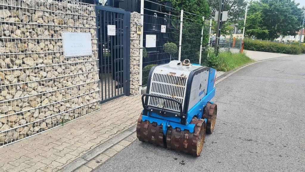 Weber TRC 86, Grabenwalze mit Fernbedienung, nur 101 Bh - Виброплита: фото 4 Weber TRC 86, Grabenwalze mit Fernbedienung, nur 101 Bh - Виброплита: фото 4