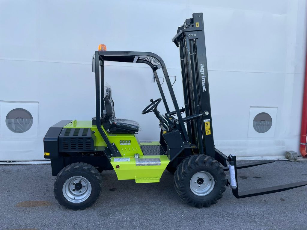 Agrimac TW12 - Дизельный погрузчик: фото 1 Agrimac TW12 - Дизельный погрузчик: фото 1