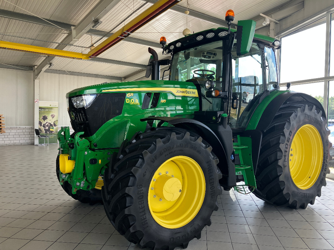 John Deere 6R185 - Трактор: фото 1 John Deere 6R185 - Трактор: фото 1