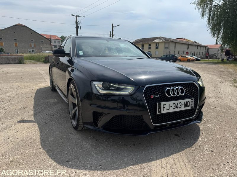 AUDI A4 RS4 - 2013 - 155 000KM - Легковой автомобиль: фото 2 AUDI A4 RS4 - 2013 - 155 000KM - Легковой автомобиль: фото 2