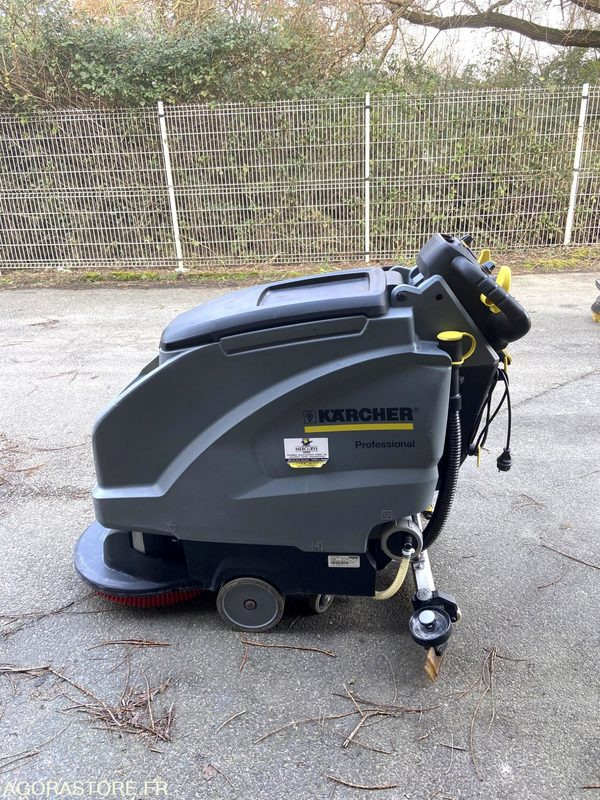 AUTOLAVEUSE AUTOTRACTEE KARCHER - 2019 - Поломоечная машина: фото 1 AUTOLAVEUSE AUTOTRACTEE KARCHER - 2019 - Поломоечная машина: фото 1