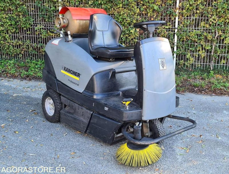 BALAYEUSE KARCHER - 2012 - 182 heures - Подметально-уборочная машина: фото 1 BALAYEUSE KARCHER - 2012 - 182 heures - Подметально-уборочная машина: фото 1