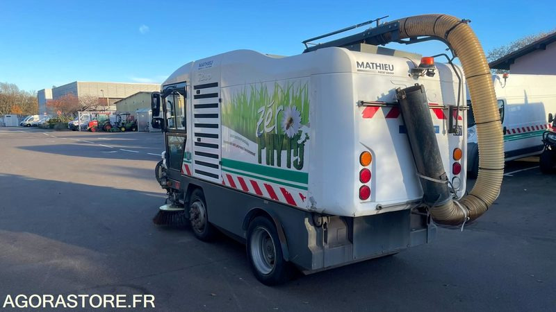 BALAYEUSE RAVO DE 2009 - Подметально-уборочная машина: фото 4 BALAYEUSE RAVO DE 2009 - Подметально-уборочная машина: фото 4