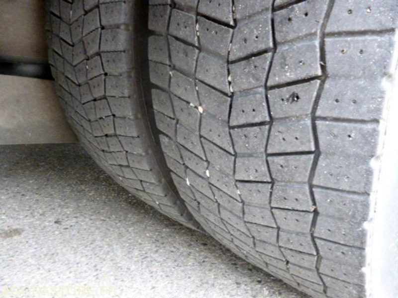 Мусоровоз BOM ECONIC MERCEDES CABINE TYPE BUS 2007 4 places 247550kms: фото 13 Мусоровоз BOM ECONIC MERCEDES CABINE TYPE BUS 2007 4 places 247550kms: фото 13