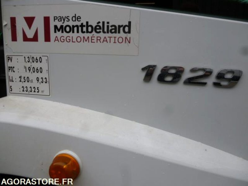 Мусоровоз BOM ECONIC MERCEDES CABINE TYPE BUS 2007 4 places 247550kms: фото 6 Мусоровоз BOM ECONIC MERCEDES CABINE TYPE BUS 2007 4 places 247550kms: фото 6