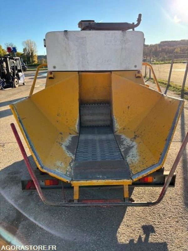 BROYEUR SAELEN MV COBRA 2004 4500 HEURES - Садовое оборудование: фото 1 BROYEUR SAELEN MV COBRA 2004 4500 HEURES - Садовое оборудование: фото 1