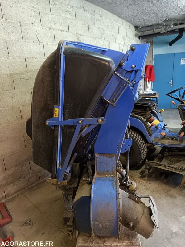 Bac de ramassage ISEKI - Садовое оборудование: фото 2 Bac de ramassage ISEKI - Садовое оборудование: фото 2