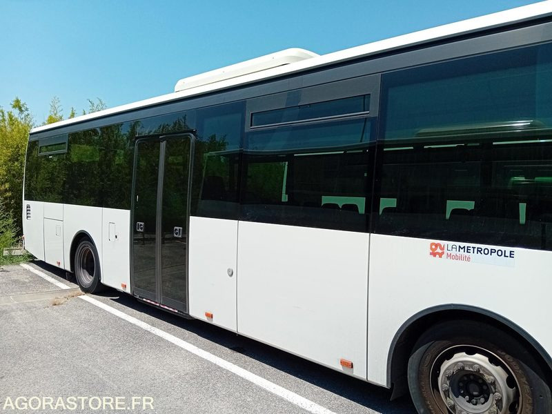 CAR IRISBUS CROSSWAY LOW ENTRY 22264 MEC 2014 697141KM DC-959-KG - Школьный автобус: фото 3 CAR IRISBUS CROSSWAY LOW ENTRY 22264 MEC 2014 697141KM DC-959-KG - Школьный автобус: фото 3