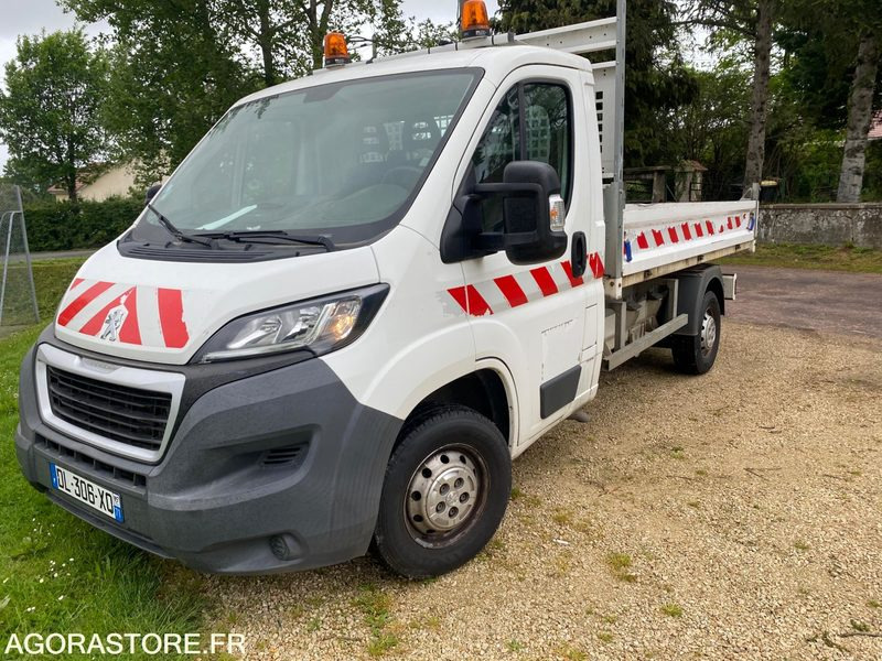 Camion benne Peugeot BOXER - 2014 - 70 000km - Малотоннажный самосвал: фото 1 Camion benne Peugeot BOXER - 2014 - 70 000km - Малотоннажный самосвал: фото 1