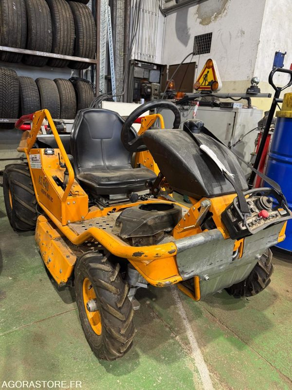 DEBROUSSAILLEUSE TELECOMMANDEE AS MOTOR - Газонокосилка: фото 2 DEBROUSSAILLEUSE TELECOMMANDEE AS MOTOR - Газонокосилка: фото 2