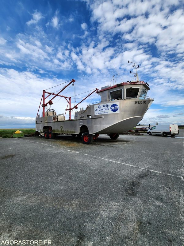 Другая техника BATEAU A MOTEUR AMPHIBIE - LA BELLE DE CANCALE: фото 6 Другая техника BATEAU A MOTEUR AMPHIBIE - LA BELLE DE CANCALE: фото 6