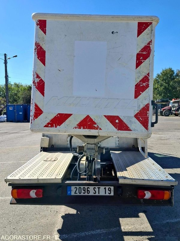 Elévateur à Nacelle 160 ALU CABSTAR sur châssis NISSAN <3.5T H.16M - 2007 - Грузовик с подъемником: фото 4 Elévateur à Nacelle 160 ALU CABSTAR sur châssis NISSAN <3.5T H.16M - 2007 - Грузовик с подъемником: фото 4