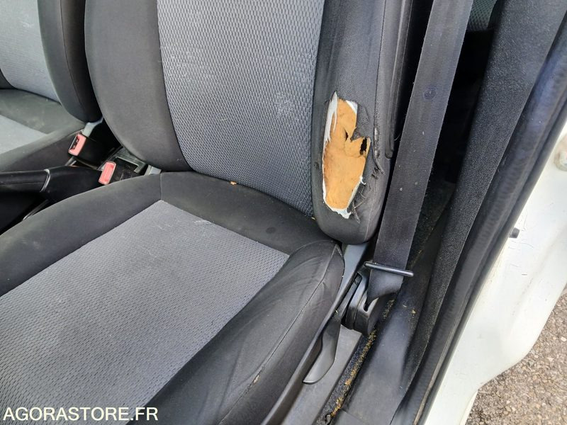 FIAT DOBLO C.1.3MTJ - Легковой фургон: фото 5 FIAT DOBLO C.1.3MTJ - Легковой фургон: фото 5