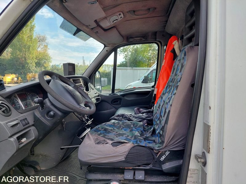 FOURGON IVECO AVEC GROUPE HP 371482 KMS / BC273MB (VENTE EXPORT UNIQUEMENT) - Цельнометаллический фургон: фото 3 FOURGON IVECO AVEC GROUPE HP 371482 KMS / BC273MB (VENTE EXPORT UNIQUEMENT) - Цельнометаллический фургон: фото 3