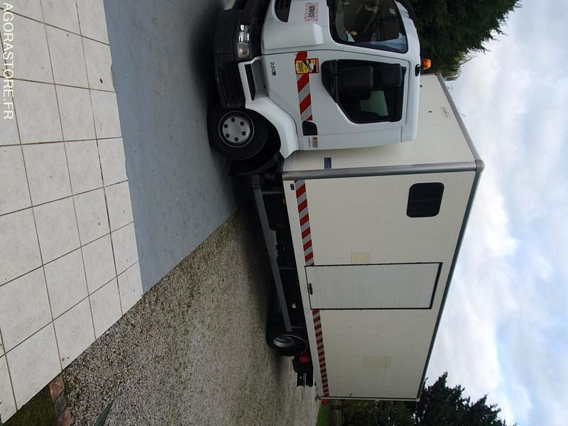 CAMION PORTEUR RENAULT ATELIER ET BASE DE VIE - Грузовик: фото 1 CAMION PORTEUR RENAULT ATELIER ET BASE DE VIE - Грузовик: фото 1