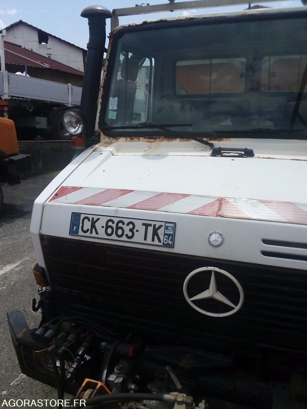 Camion Unimog + saleuse - Грузовик: фото 4 Camion Unimog + saleuse - Грузовик: фото 4
