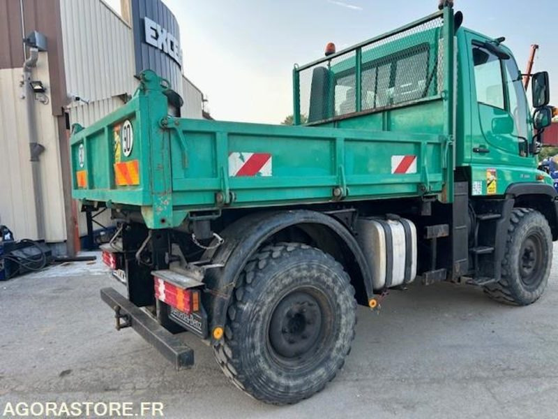 MERCEDES UNIMOG U300C VERSION COMMUNALE 2003 38210 KM - Грузовик: фото 4 MERCEDES UNIMOG U300C VERSION COMMUNALE 2003 38210 KM - Грузовик: фото 4