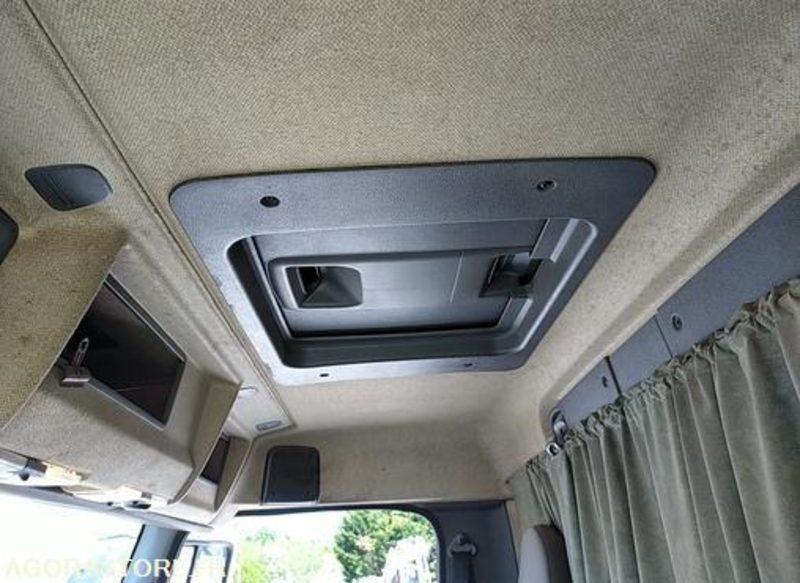 Грузовик Porteur 8x4 Renault KERAX - DL116LZ - 2005 / 727486 KM (ML557): фото 11
