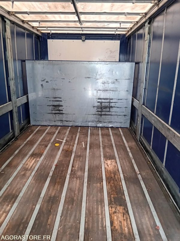 RENAULT DWIDE 320 BACHE DISTRIBUTION HUILES - 2017 - 557739 kms (2535) - Грузовик: фото 4 RENAULT DWIDE 320 BACHE DISTRIBUTION HUILES - 2017 - 557739 kms (2535) - Грузовик: фото 4