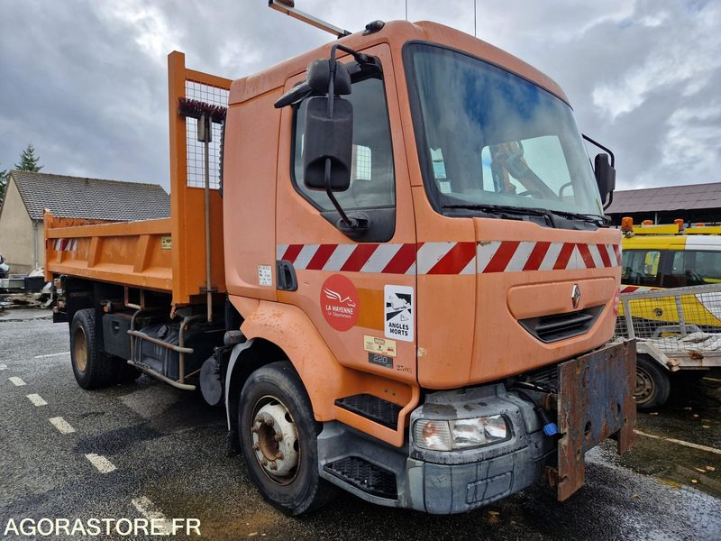 Renault Midlum -183462- 2002 - BB063TT - Грузовик: фото 2 Renault Midlum -183462- 2002 - BB063TT - Грузовик: фото 2