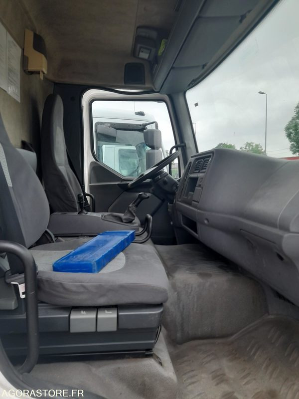 Renault Midlum - 2005 - 685870 Kms - Грузовик: фото 5 Renault Midlum - 2005 - 685870 Kms - Грузовик: фото 5