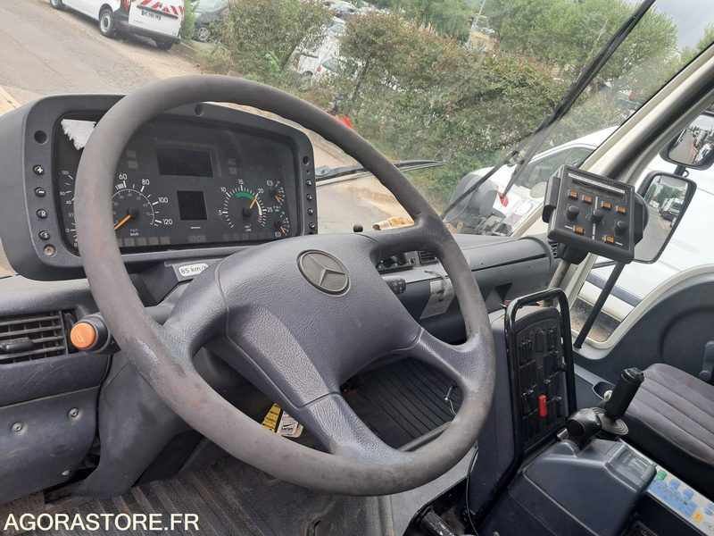 Unimog U500 Mercedes 3121 - Грузовик: фото 5 Unimog U500 Mercedes 3121 - Грузовик: фото 5