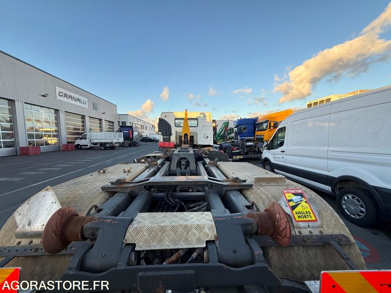 VOLVO FM12 380 - 2004 - 636 982 - Грузовик: фото 5 VOLVO FM12 380 - 2004 - 636 982 - Грузовик: фото 5